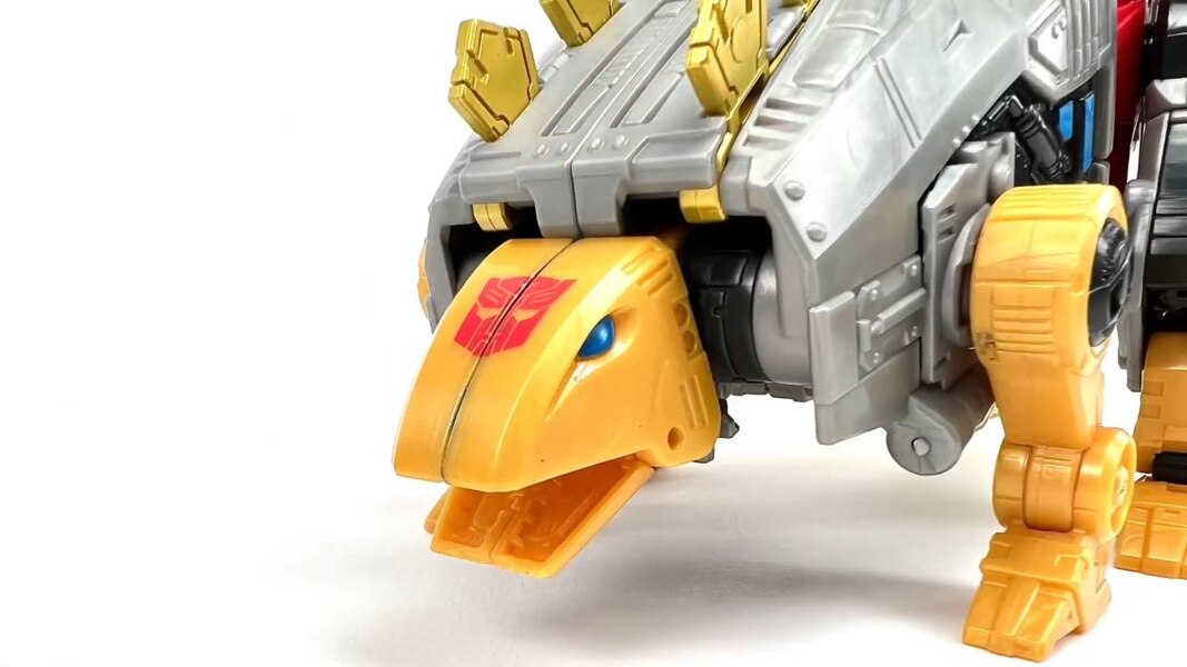 In Hand Image Of Transformers Studio Series 86 Leader Dinobot Snarl  (17 of 32)